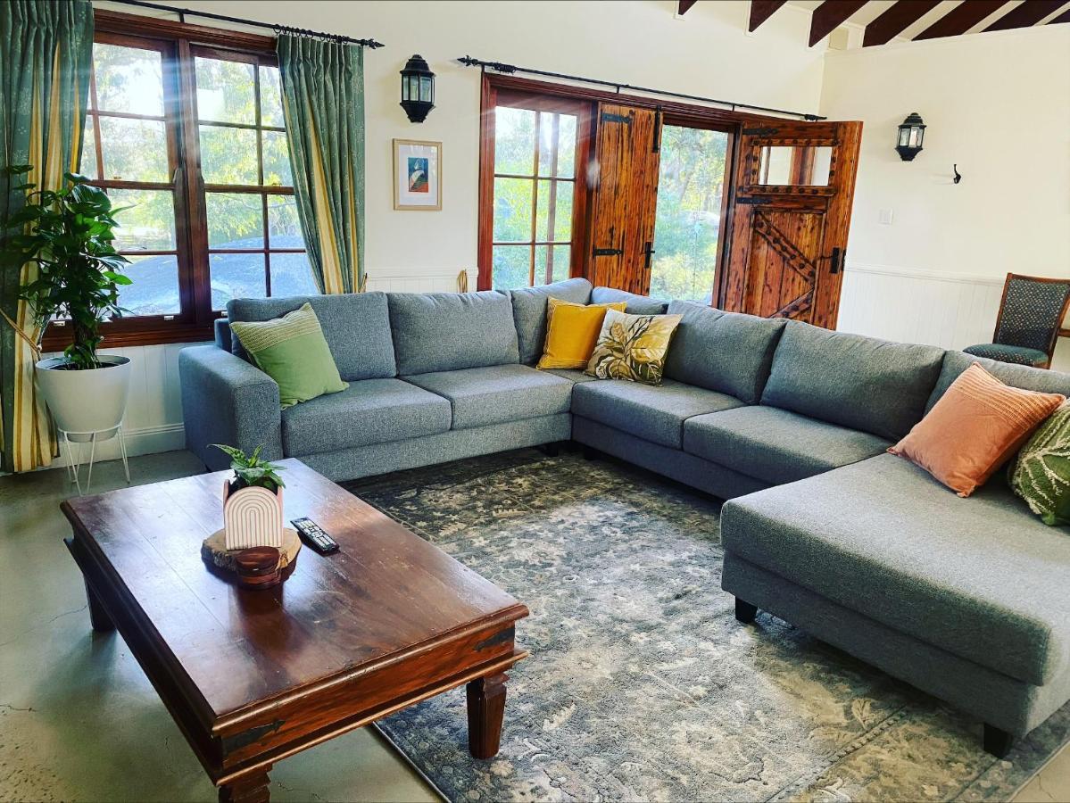 Honeysuckle Cottages Stanthorpe Bagian luar foto